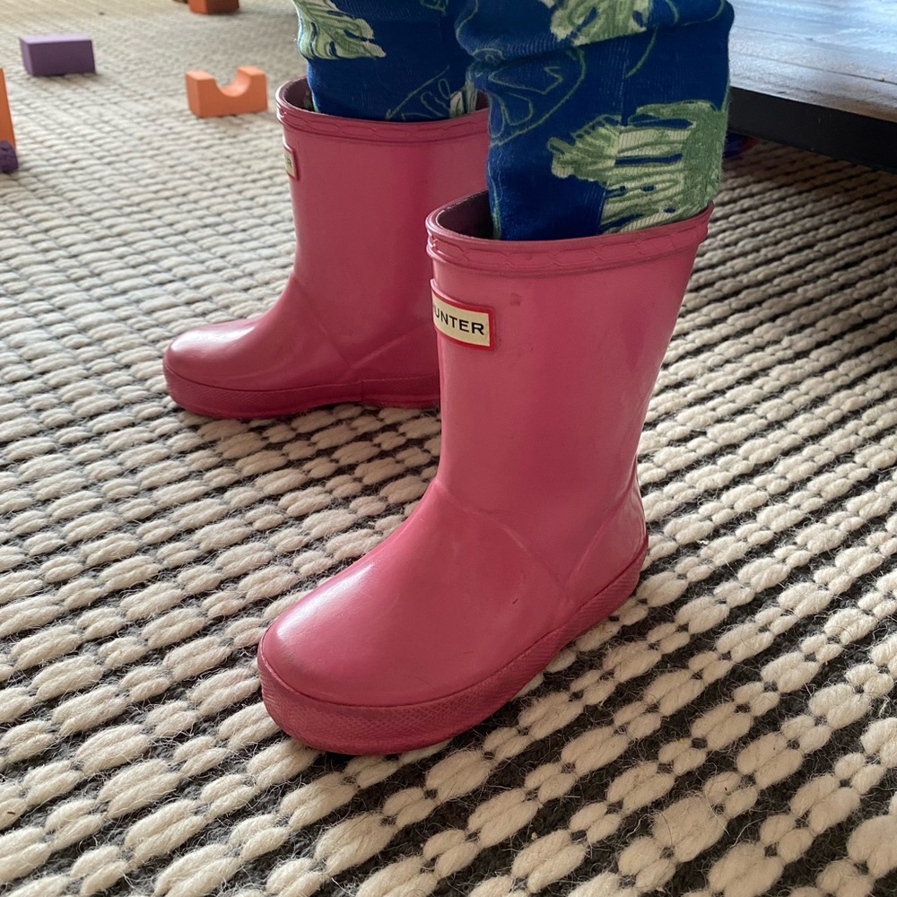 Toddler size 6 hunter boots